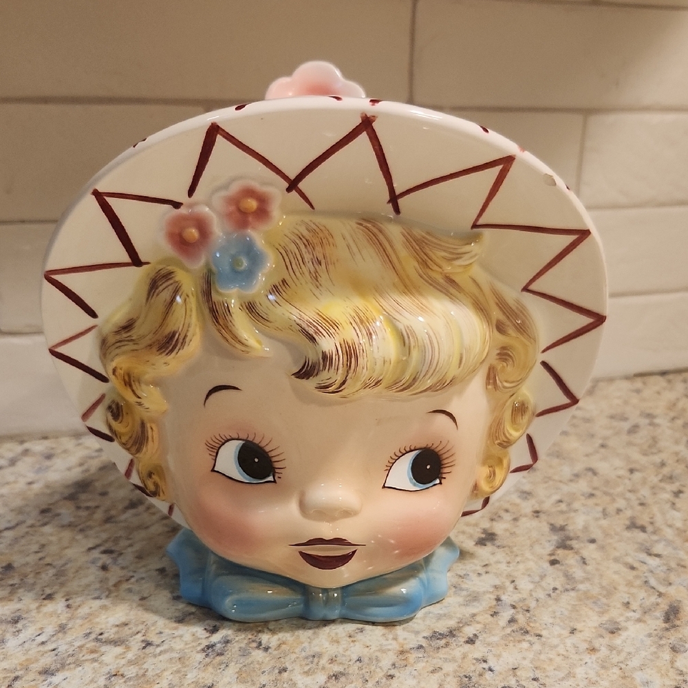 Vintage Lefton Miss Dainty Cookie Jar With Lid